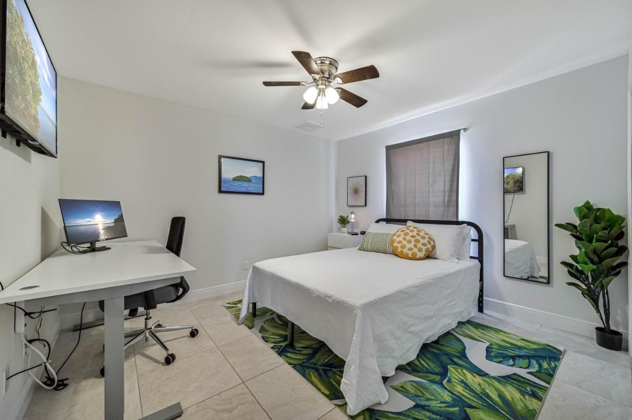 Villa Centrally Located Cape Coral Oasis On Fresh Water Extérieur photo